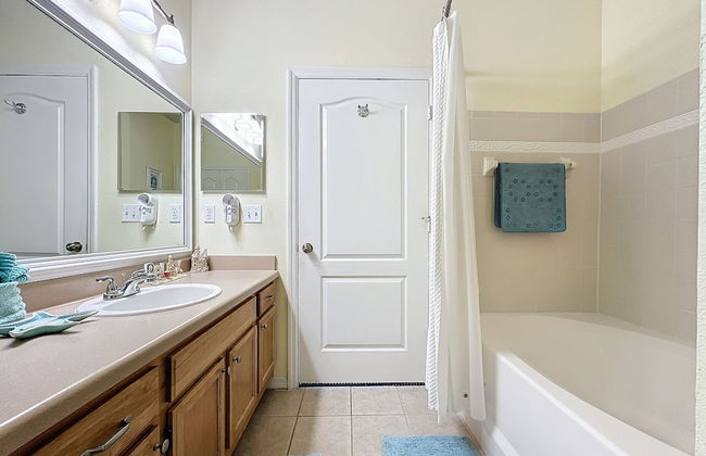 Two Bedroom Condo in Kissimmee Near Disney - Foto 16