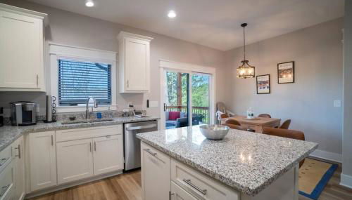 Walk to Helen Downtown-Gated Golf Resort - Foto 2, stove, dishwasher, pet friendly, toaster, minibar