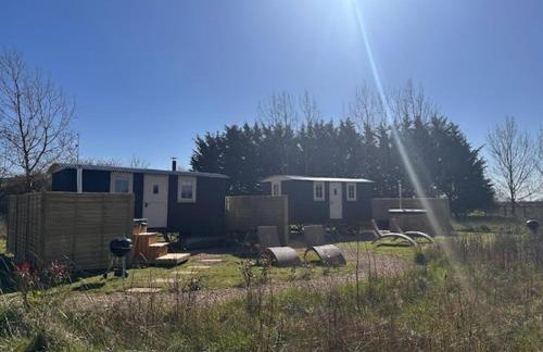 Shepherdshut-hot Tub-cotswolds-petfriendly - Photo 3