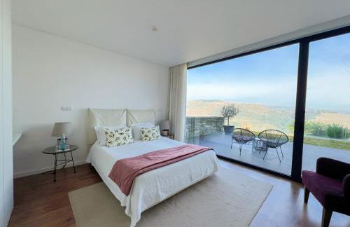 Spacious Villa with Private Pool & Garden in Douro, by Hopstays - Foto 27