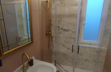 HERITAGE HOUSE City Center -ENTIRE APARTMENT- - Foto 20