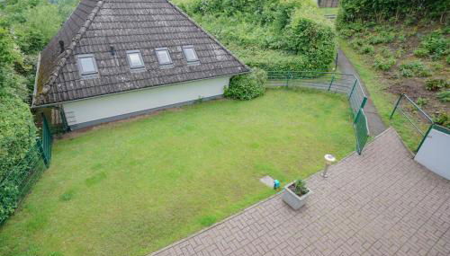 Ferienhaus "Bären Ecke" am See im Bergland - Foto 4, Garden, Garden view