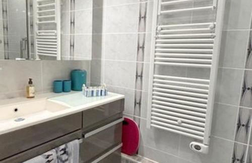 Appartement moderne T3 près de la plage - 4 personnes - FR-1-529-299 - Foto 10