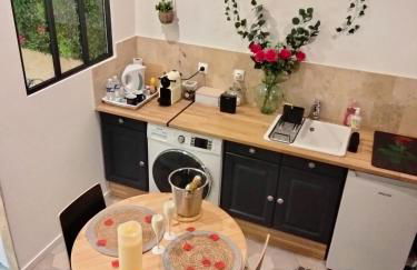 Maison Prestige Le Donjon des Plaisirs Jacuzzi - Foto 2