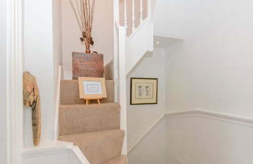 Number 1 Admiralty Cottages - Photo 8