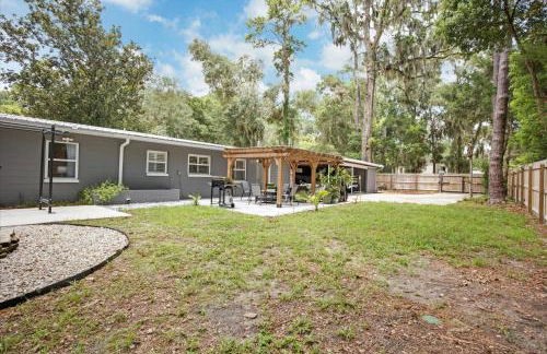 The Canopy on 10th - Game Room , Pets , Pergola - Photo 42