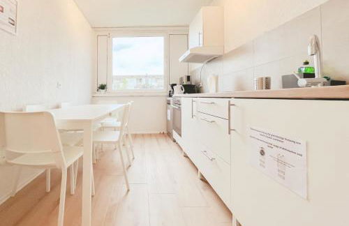 Home4Now DOR02 Monteursunterkunft in Dormagen I 3 Schlafzimmer für 6 Personen I Küche I SmartTV I WiFi - Foto 2