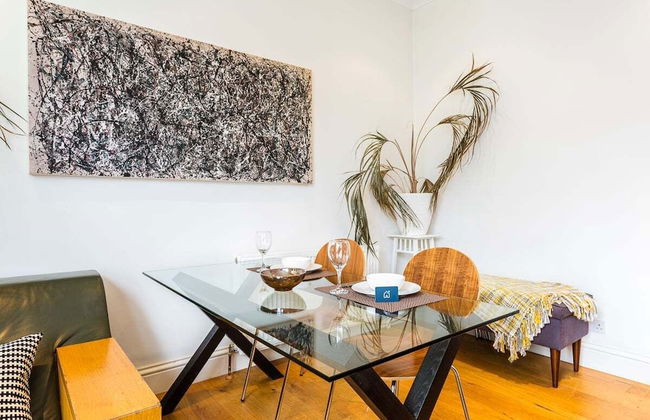 Bright and Spacious Notting Hill Nest - Photo 27