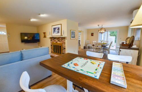 Sunroom Mins to Beaches Views of Marsh - Foto 5