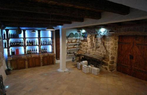 House Rilovic - Two Bedroom House With Swimming Pool and Jacuzzi - Foto 48