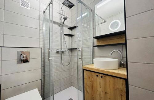 Studio Cabine Rénové avec Balcon et Parking Près des Pistes – La Salle-les-Alpes - FR-1-330F-220 - Photo 11