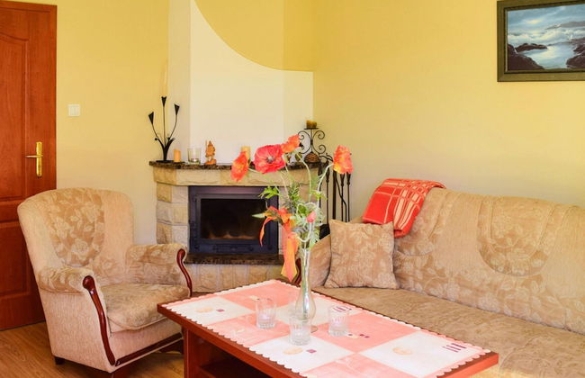 Semi-detached House With Fireplace, Rowy - Photo 10