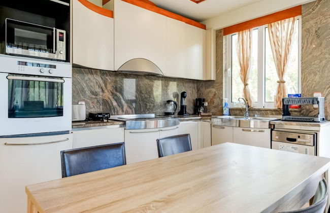 Beautiful Holiday Home With Private Pool - Foto 11