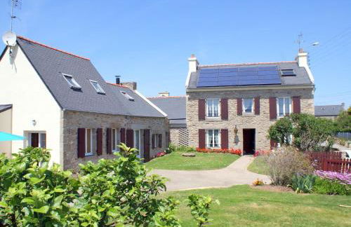 Holiday Home in Plouarzel Near Sandy Cove - Foto 2