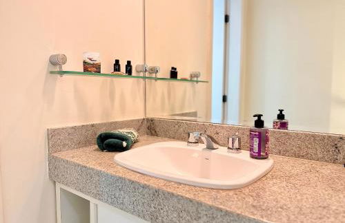 Excepcional Apartamento Vista Mar -Cloc Por do Sol na praia, frete Mar - Foto 10