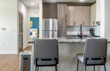 Landing Spectacular 1BD Pool Courtyard - Foto 34