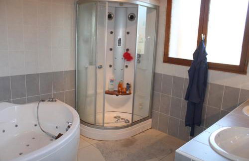 Villa au milieu des pins / bord du lac - Foto 32