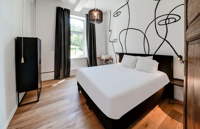 Castle in Ferrieres With Pond Garden - Photo 6