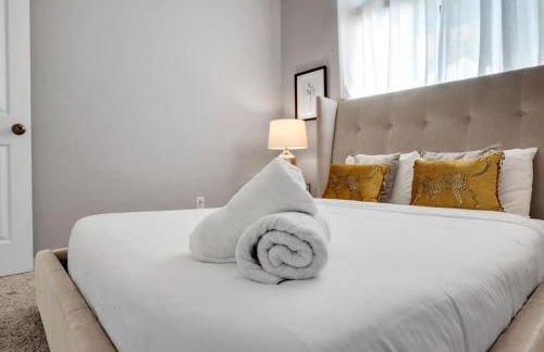 The Desert Gem Pool Spa Gated Home - Photo 37