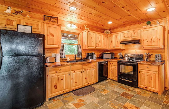 Gorgeous & Secluded 3 BDR Cabin in Mineral Bluff! - Foto 14
