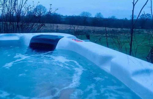 Ysgubor y Tanybryn The barn with a view and a spa. - Photo 13