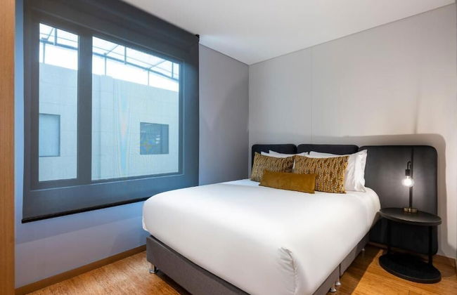 93 Luxury Suites & Residences - Photo 35