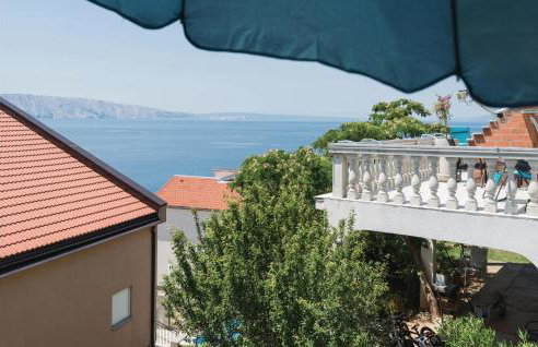 1 Bedroom Cozy Apartment In Senj - Foto 8