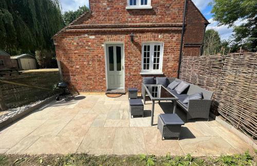 The Cottage, Marlow - Photo 38