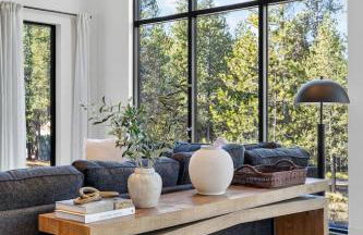 The Luxe House | Upscale Cabin w/ Hot Tub & Fire Pit! - Foto 29