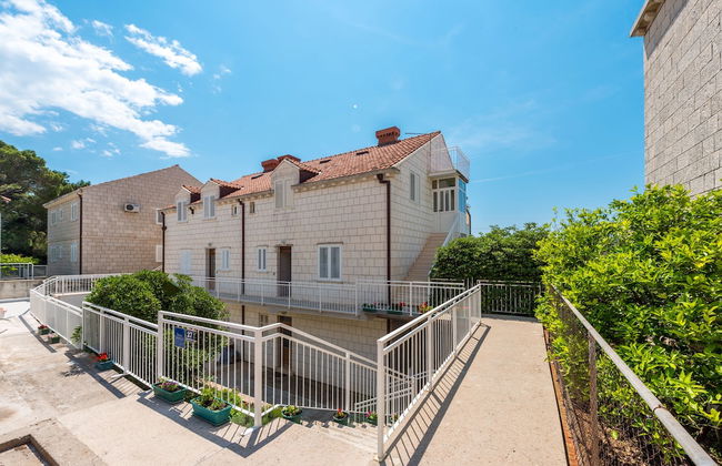 Apartment Lena - Photo 1