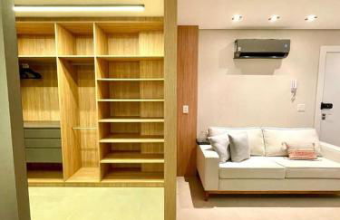 Um Luxo de Vista, Lindo Closet e Móveis Assinados - Foto 19