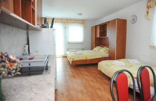 Apartments with swimming pool Caska, Pag - 4109 - Foto 48