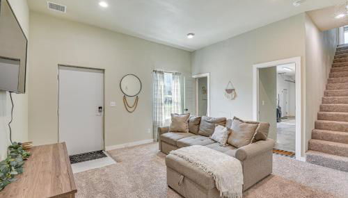 Indoor Recreation Room at Skiatook Vacation Rental - Foto 4