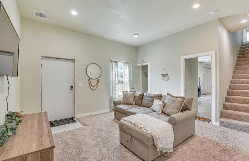 Indoor Recreation Room at Skiatook Vacation Rental - Foto 4