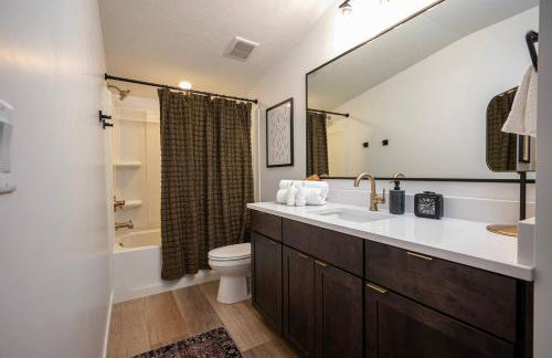 Modern Mountain Escape R5054Snowbasin Ski Getaway - Foto 31