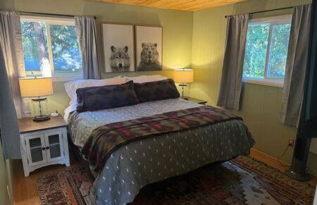 Spacious Tahoe Hot Tub and Beach - Photo 21