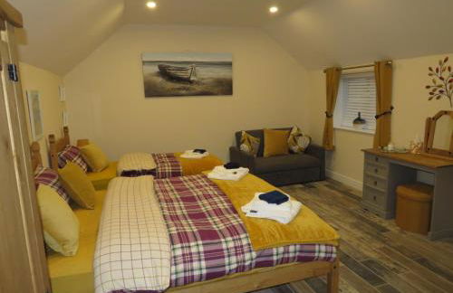 The Stables At Eastmoor Farm Large Luxury 2 Bed Cottage with Big Family Bedroom Dog Friendly Secure Gardens and Free Parking Free WiFi - Foto 15