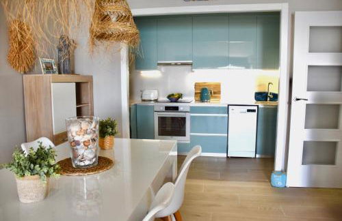 1a. Línea, vistas al mar, acceso directo a playa y piscina - Foto 27