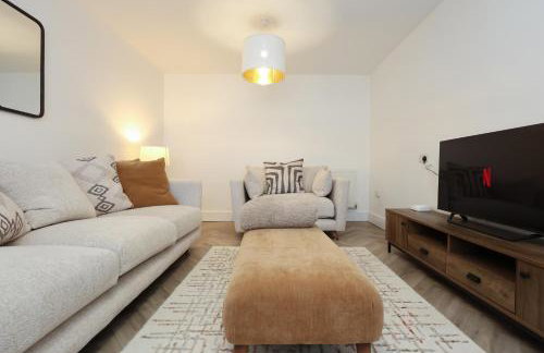 Contractor 4 Bed 3 Bath House Near Airport Parking Barry Island with Parking - Foto 56