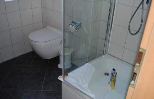 Ferienwohnung Yachthafentraum in 2 Minuten am Strand Seebrücke Yachthafen - Photo 40