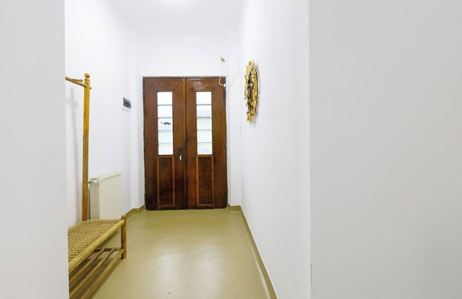 Modern Apartment - Photo 15