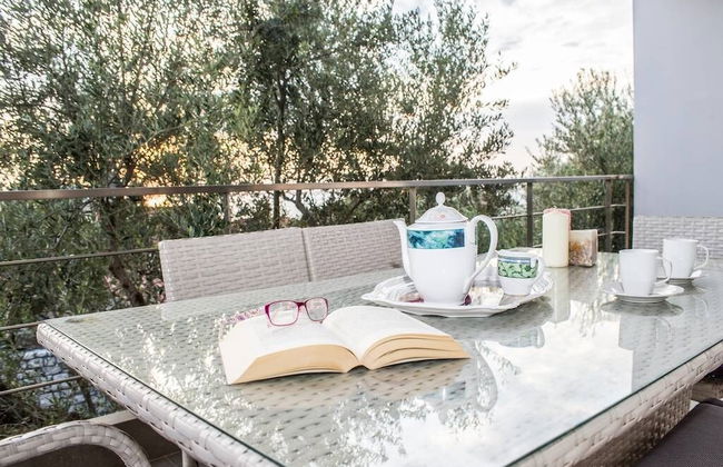 Nina's Villa, Cosy Seaview Retreat - Foto 20