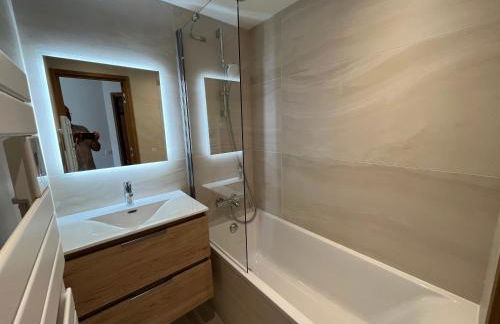 Renovated 6 pers Luxury Chalet in Meribel Centre 85m2 3BR 3BA with Mountain View and boots heater ! - Foto 52