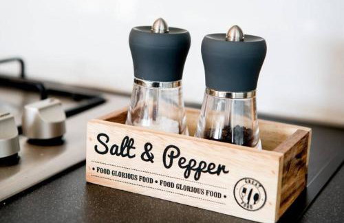 Mistletoe One Luxury Lodge with Hot Tub Windermere - Photo 34