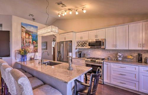 Henderson Home with Pool and Mountain, Strip Views! - Foto 7