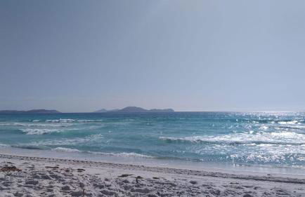 Apto Pé na Areia - Wi-Fi Gratuito - Tranquilidade à beira mar - Foto 18