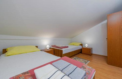 Lovely Apartment In Potocnica With Wifi - Foto 22