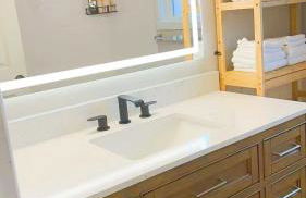 Cozy home, Walk to Lake, Food & Shops, EV Charger - Foto 20