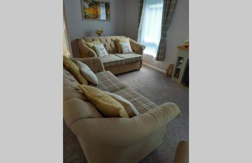 Willow Lodge with Hot Tub - Foto 15