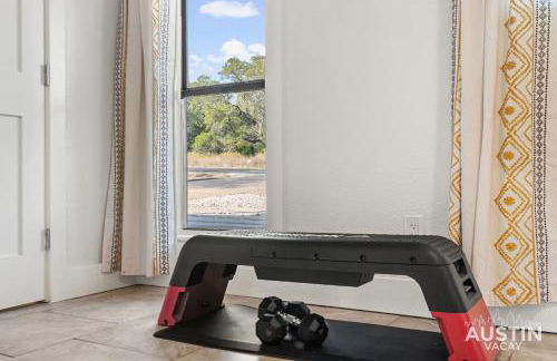 Pet Friendly 3BR 3BA Hill Country Home w Private Pool and Grill by Austin Vacay - Foto 25